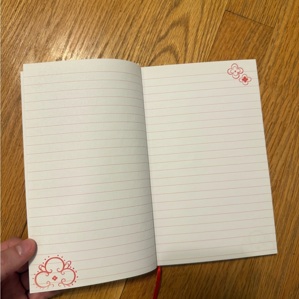 Taylor Swift Red notebook - Picture 5 of 5